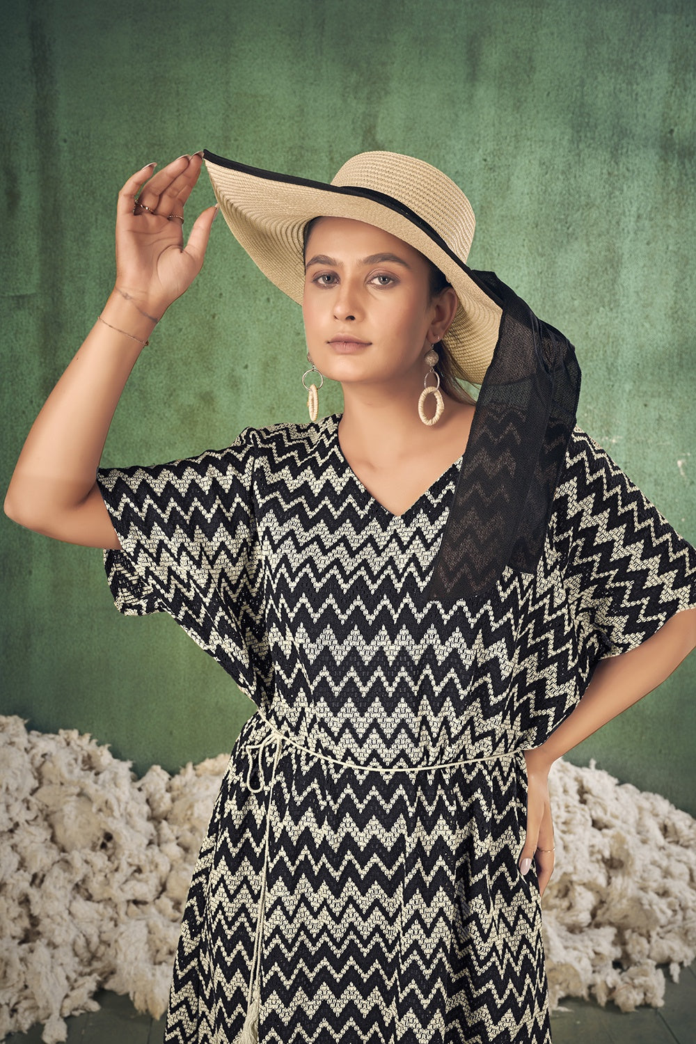 Women's Plus Size Zig Zag Pattern Beach Wear Knitted Kaftan Dress Black / 4XL