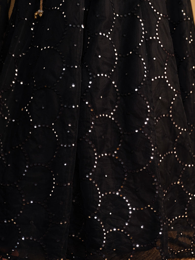 Color_Black