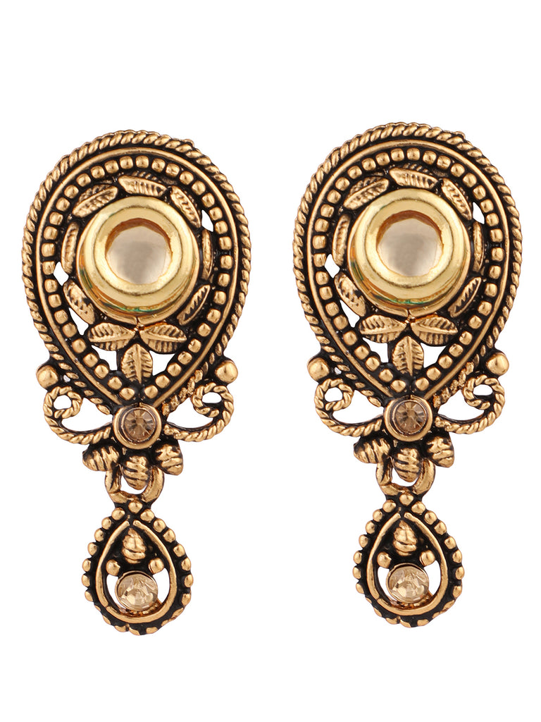 Women's Antique Gold Plated Traditional Pendant Set With Pearl String