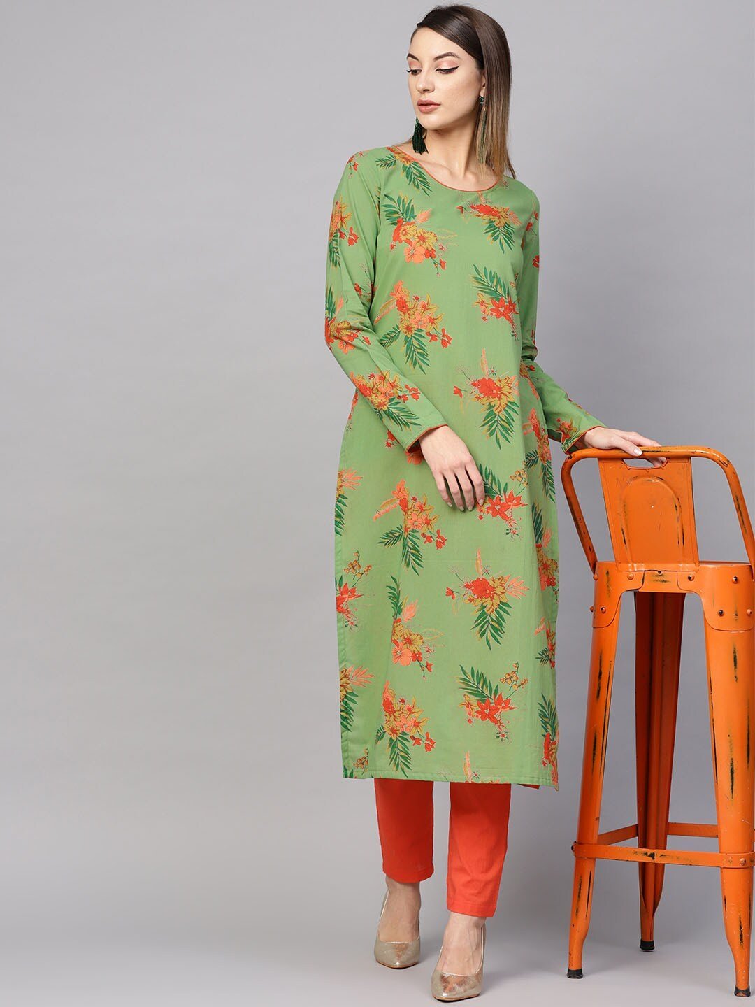 Women's  Green & Orange Floral Print Straight Kurta - AKS