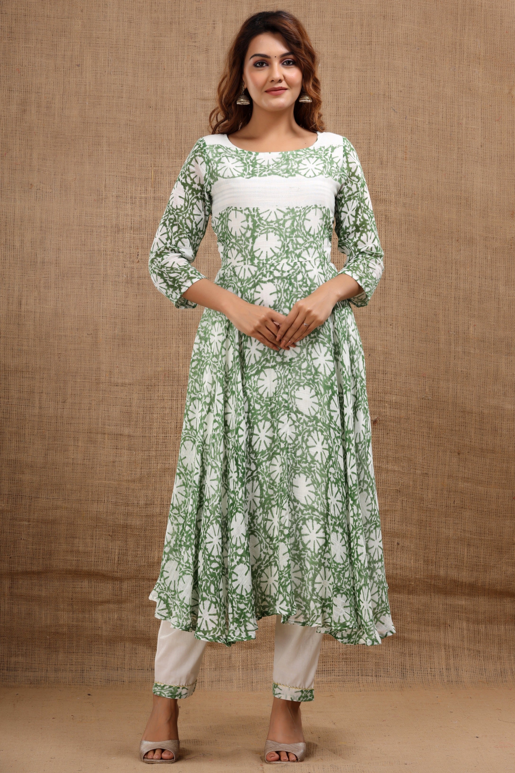 Women's Vaarha Cotton Gota Green Suit With Dupatta Set - Saras The Label