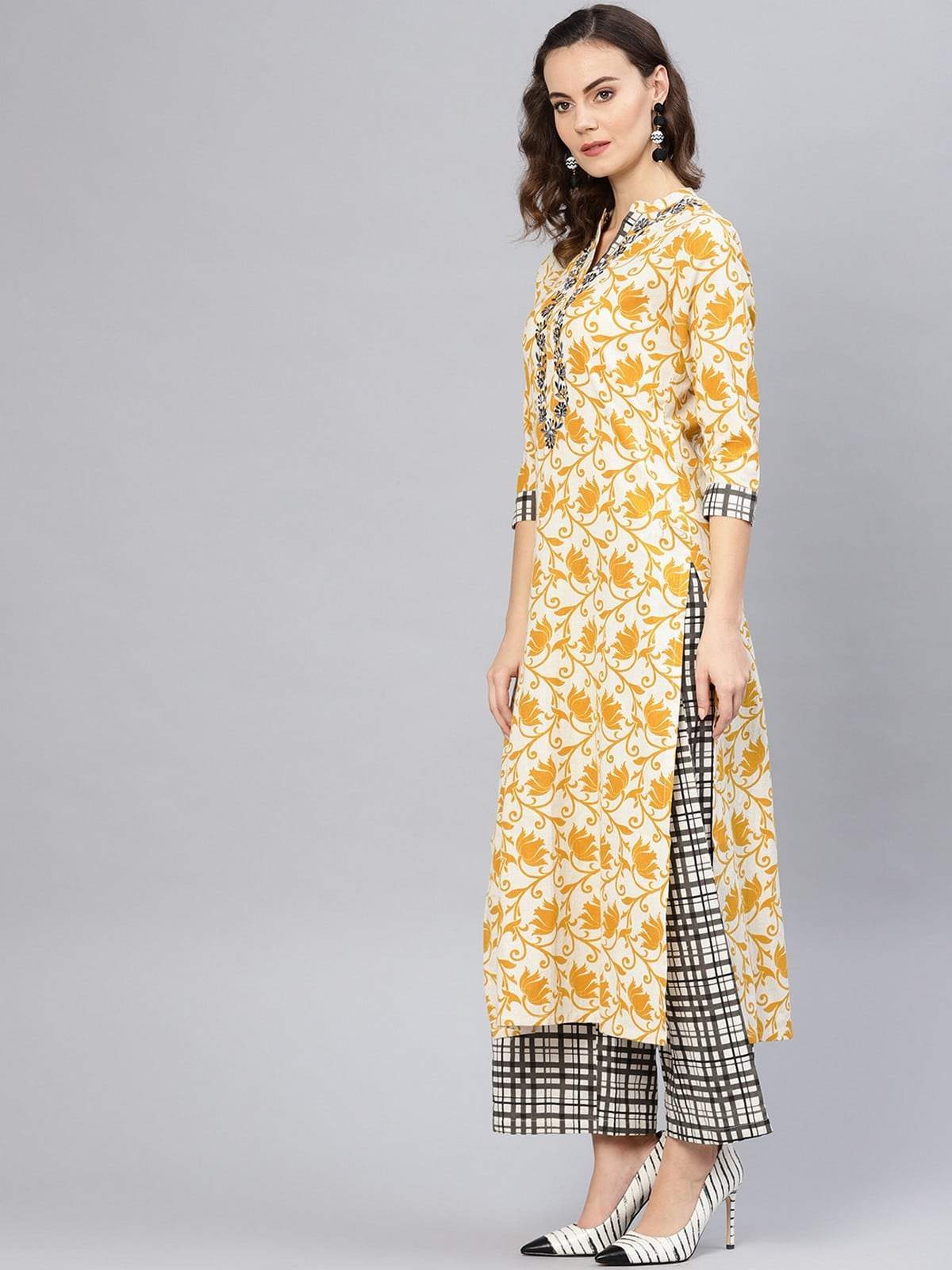 Women's Embroidered Printed Kurta With Pants - Pannkh