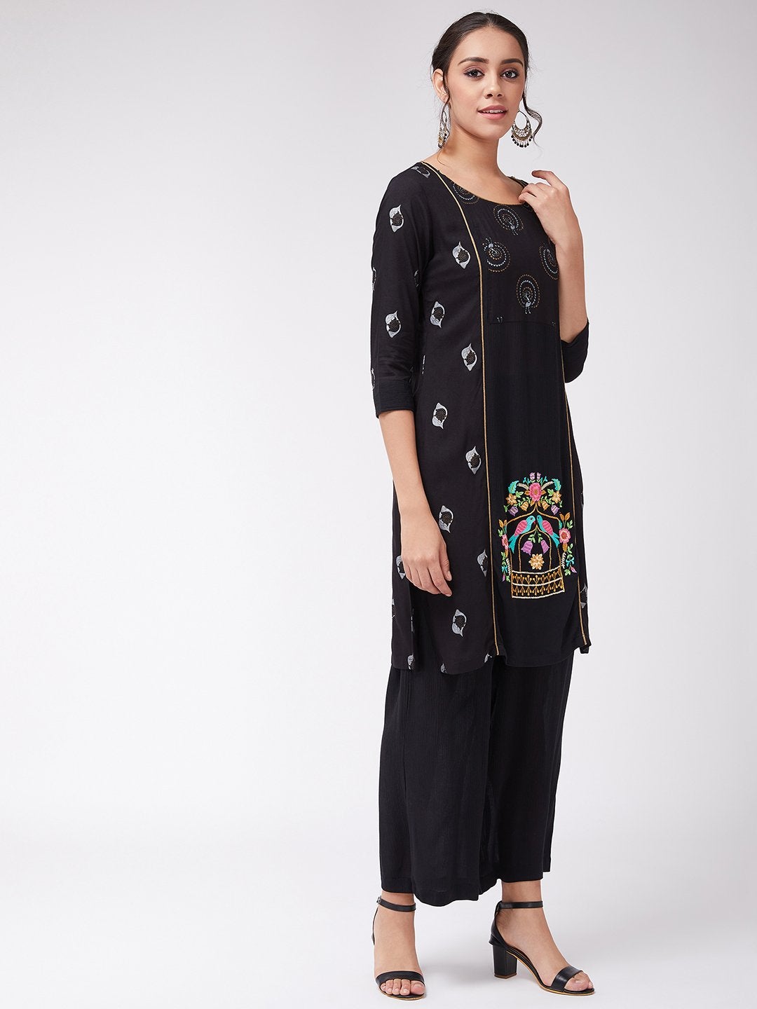 Women's Straight Fit Quirky Embroidered Kurta With Pants - Pannkh
