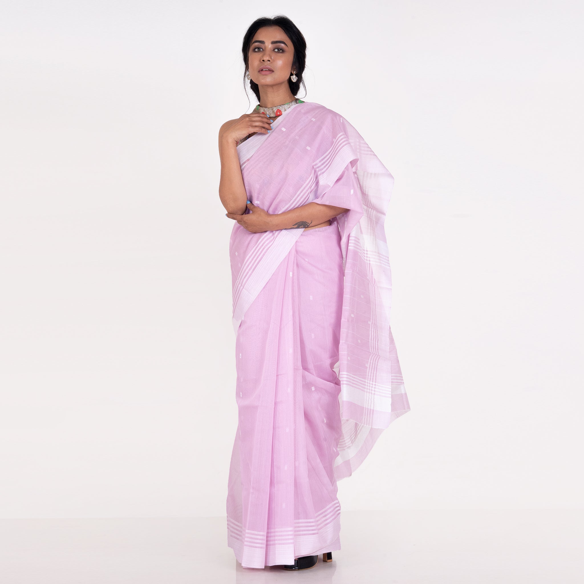 Women's Pink Cotton Silk Chanderi Saree With White Border Booti And Pallu - Boveee
