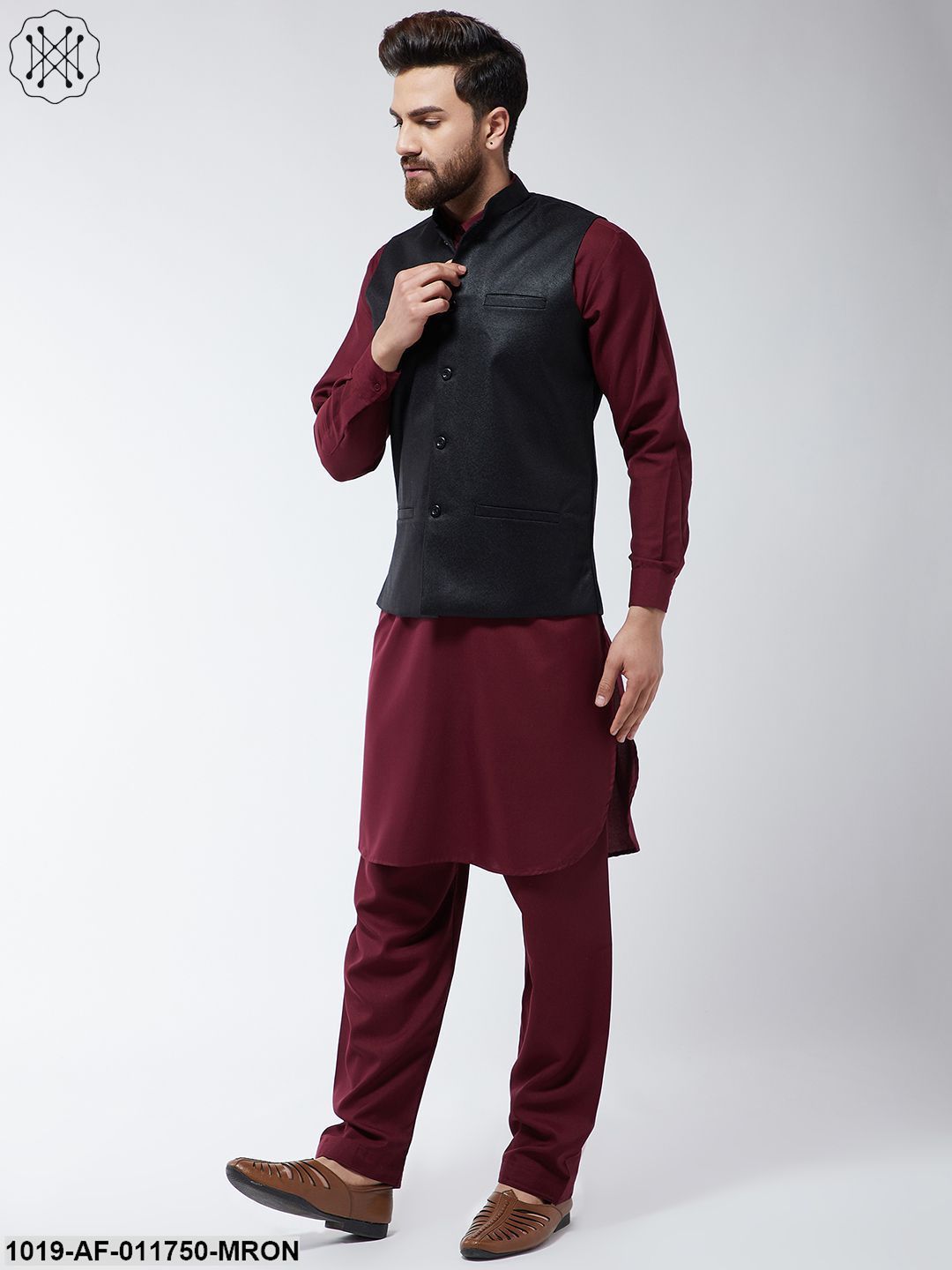Men's Cotton Blend Maroon Pathani Kurta Salwar & Black Nehrujacket Set