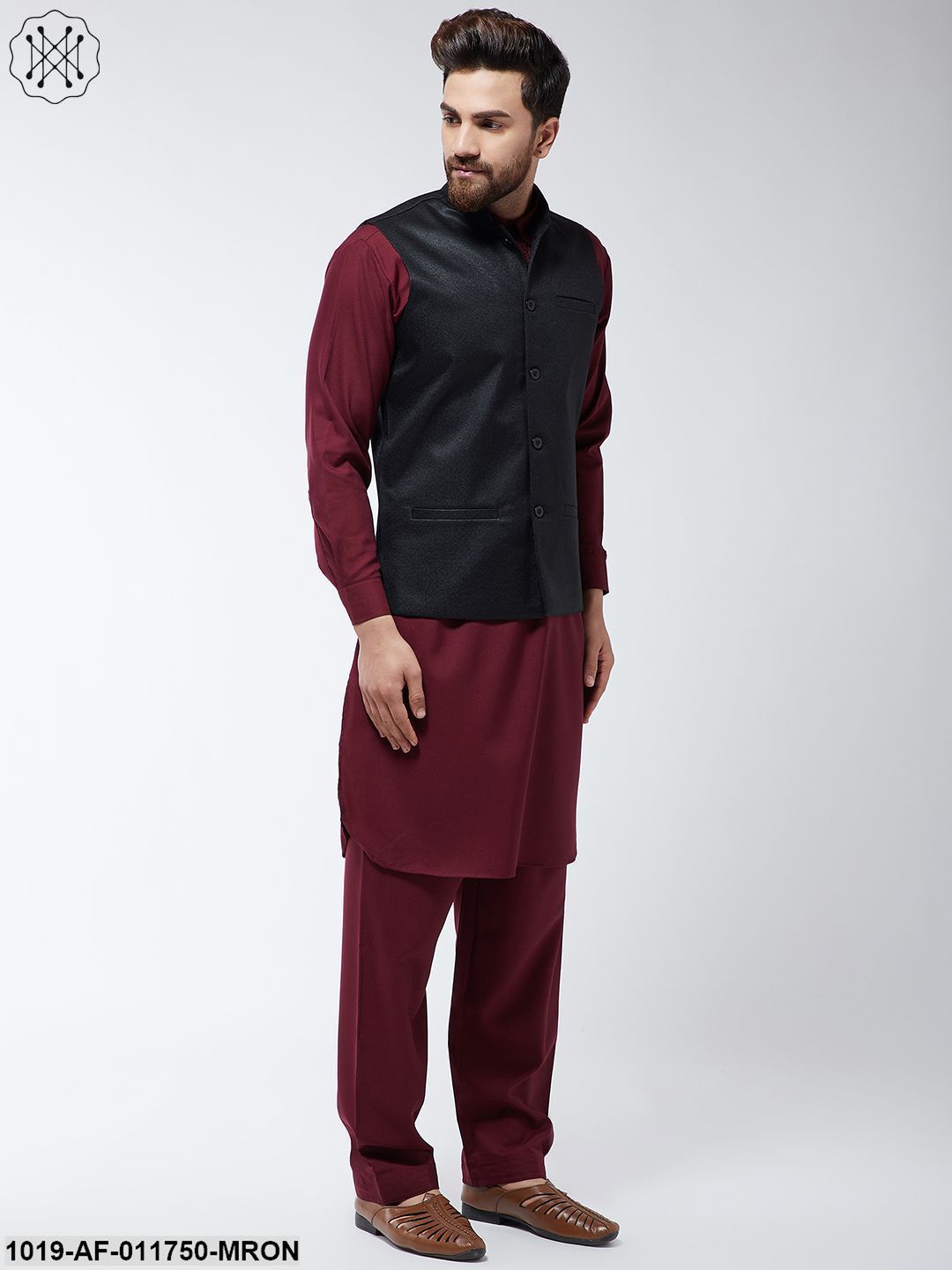Men's Cotton Blend Maroon Pathani Kurta Salwar & Black Nehrujacket Set