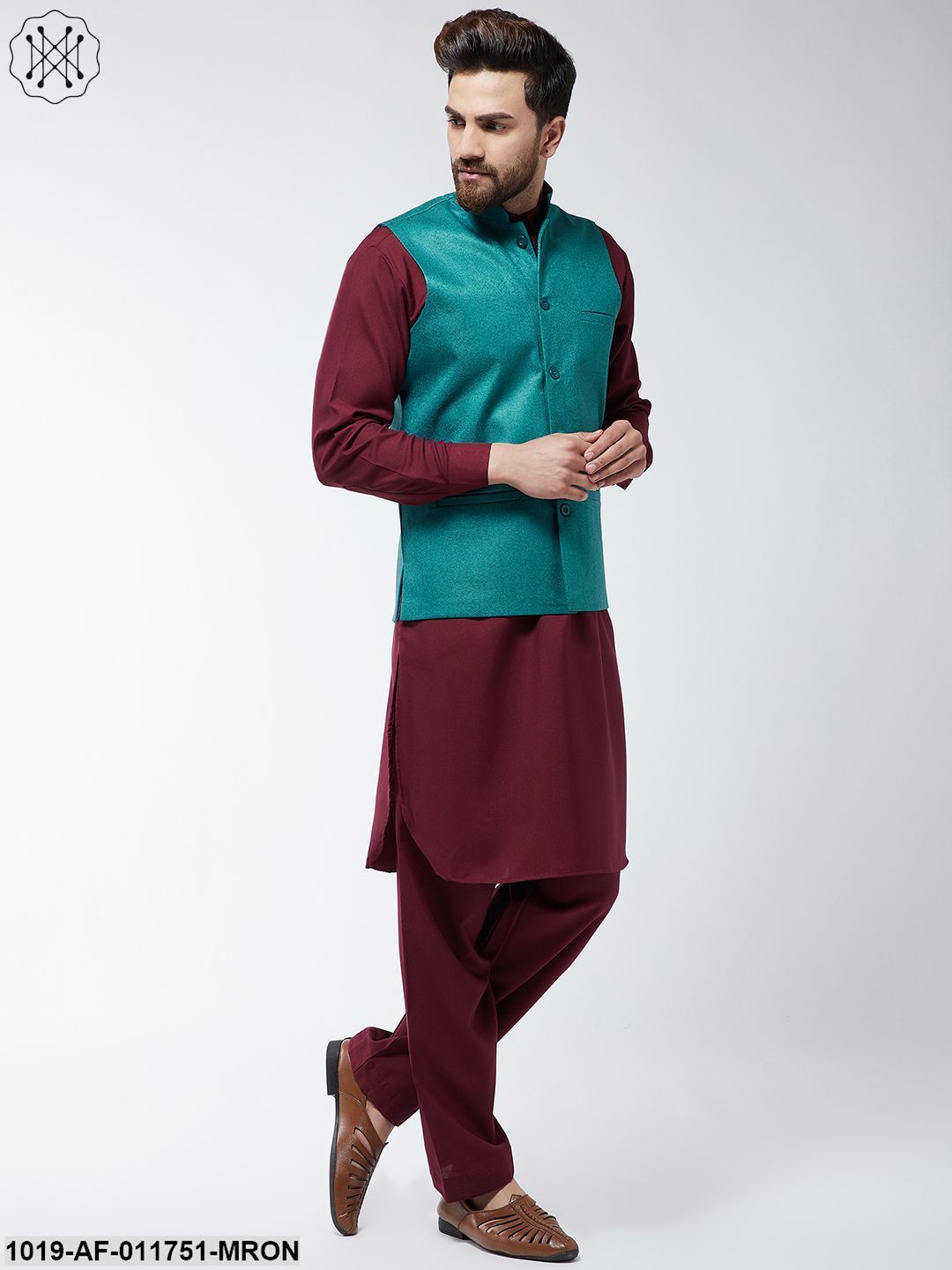 Men's Cotton Blend Maroon Pathani Kurta Salwar & Peacock Blue Nehrujacket Set
