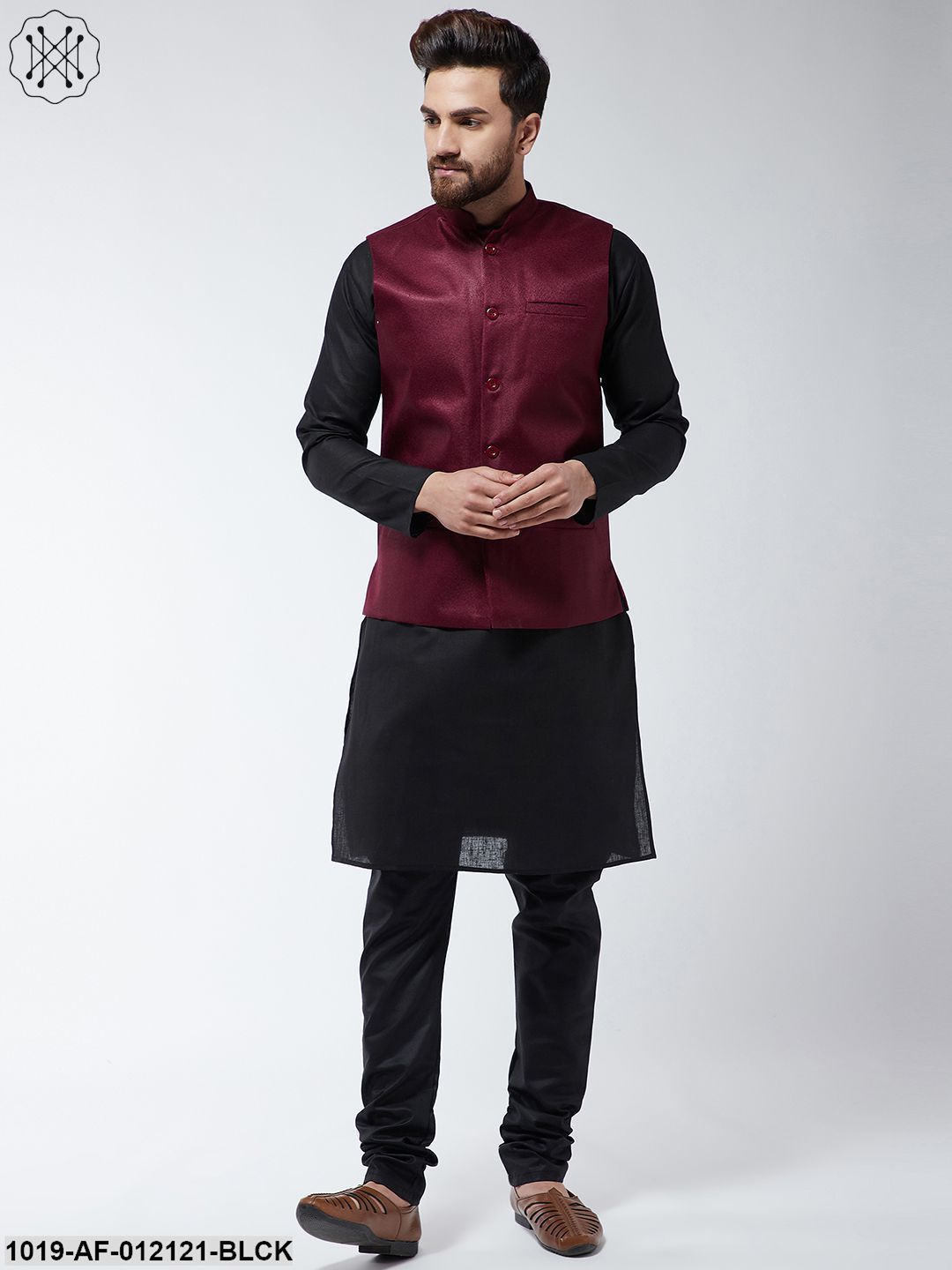 Men's Cotton Blend Black Kurta Pyjama & Maroon Nehrujacket Set