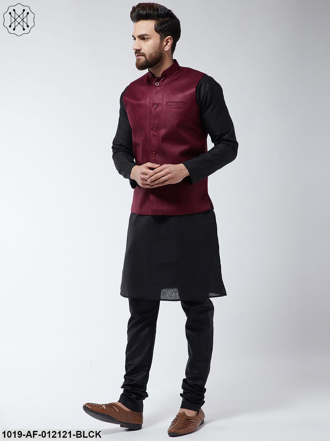 Men's Cotton Blend Black Kurta Pyjama & Maroon Nehrujacket Set