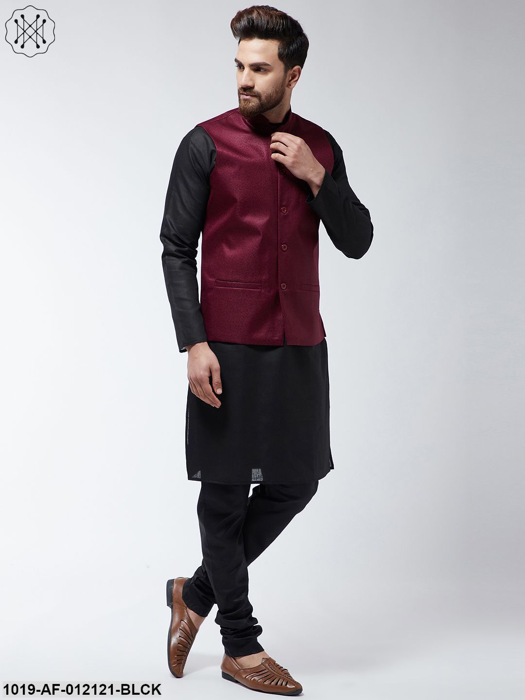 Men's Cotton Blend Black Kurta Pyjama & Maroon Nehrujacket Set