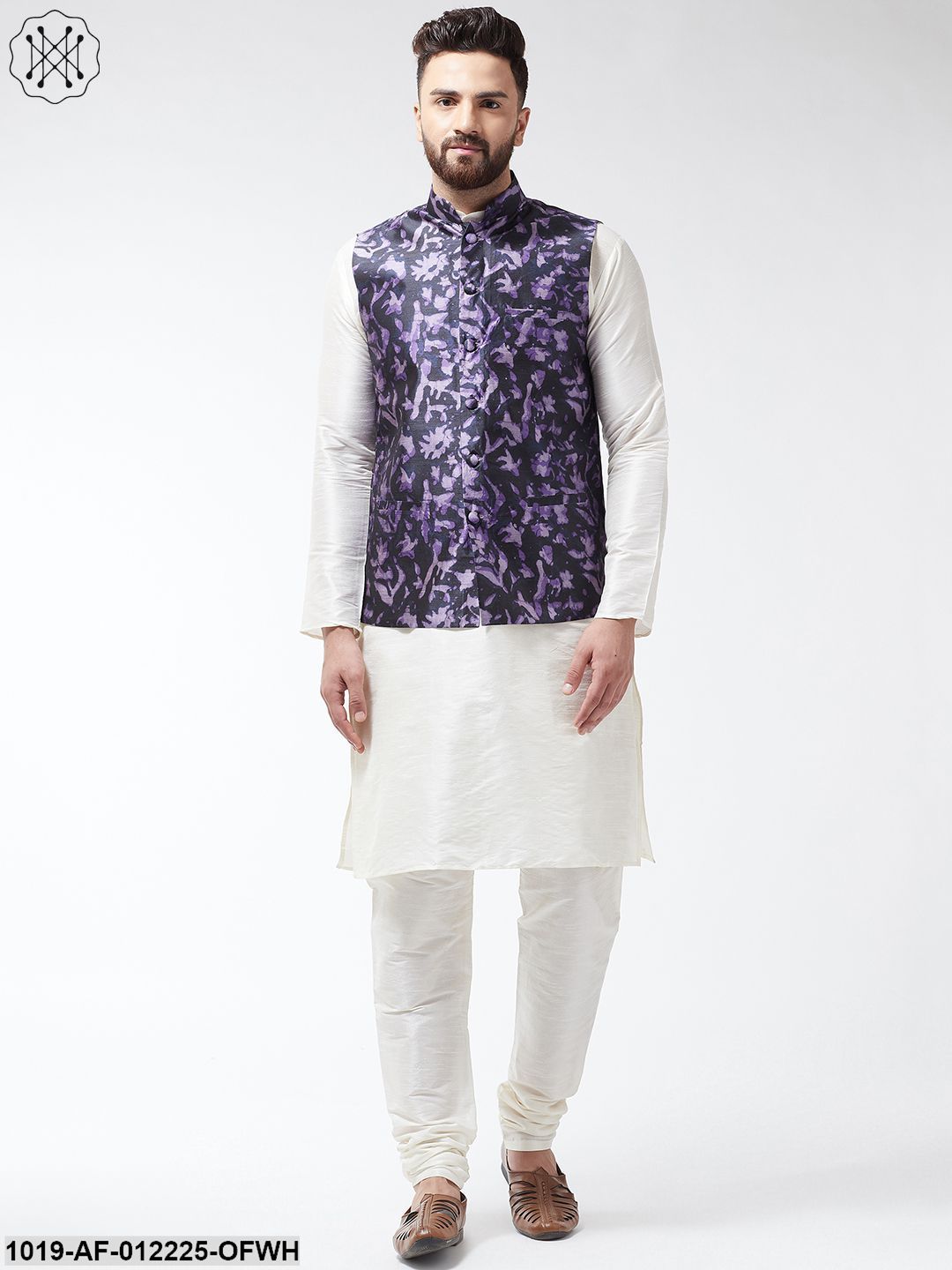 Men's Silk Blend Offwhite Kurta With Pyjama & Navyblue Printed Nehrujacket