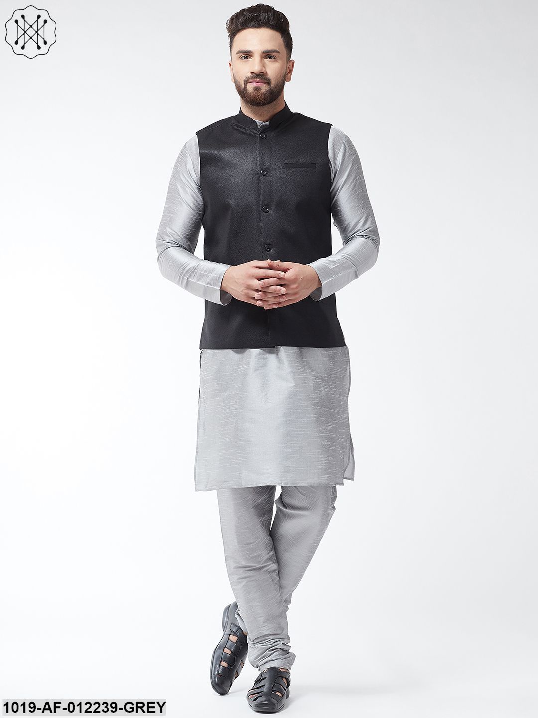Men's Silk Blend Grey Kurta With Pyjama & Black Jute Nehrujacket