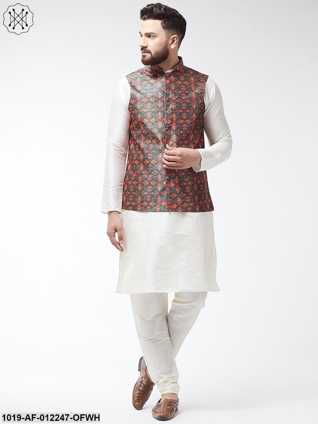 Men's Silk Blend Off White Kurta With Pyjama & Green Printed Nehrujacket Combo - Sojanya