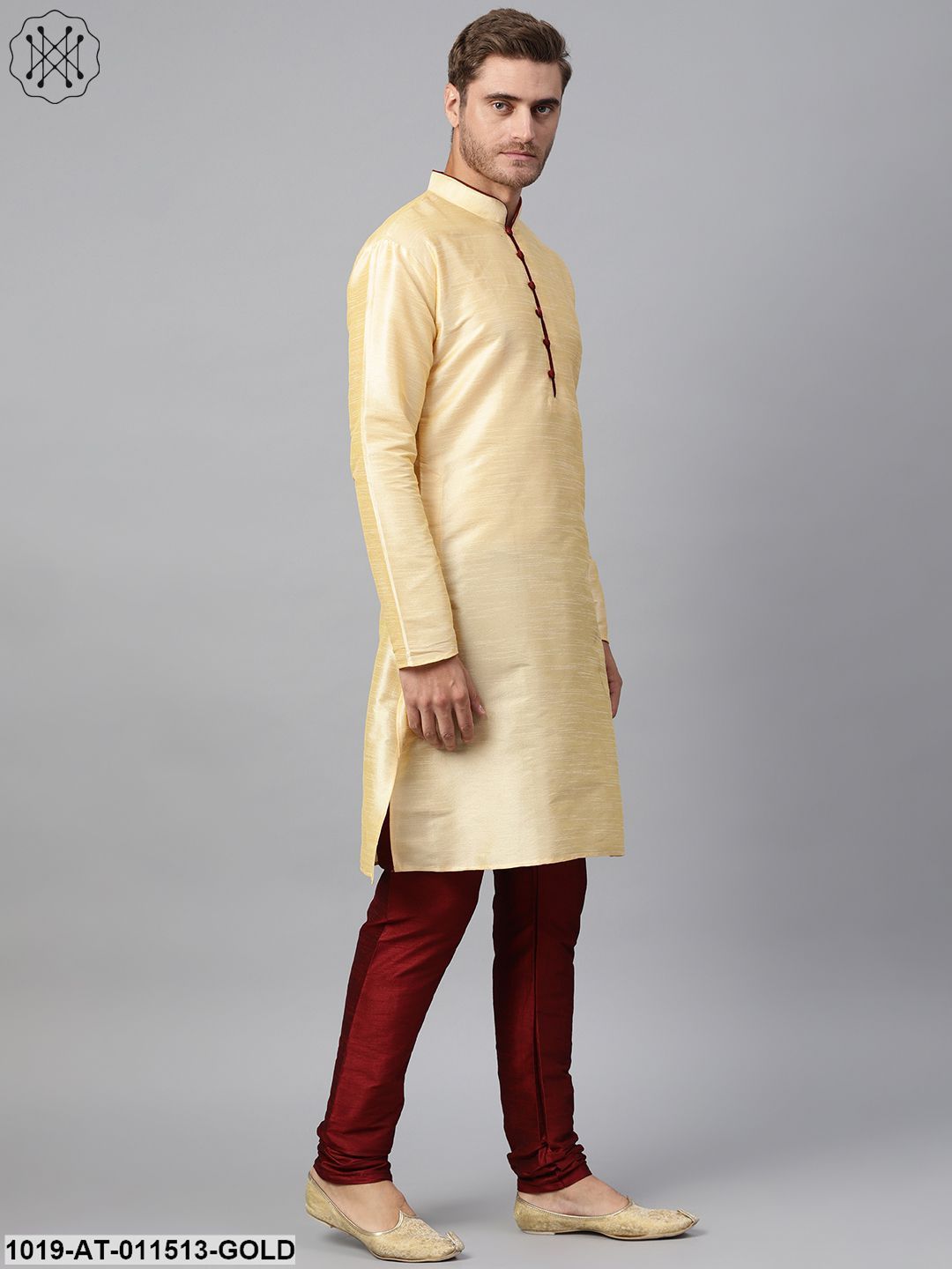 Men's Silk Blend Gold Solid Kurta With Maroon Loops