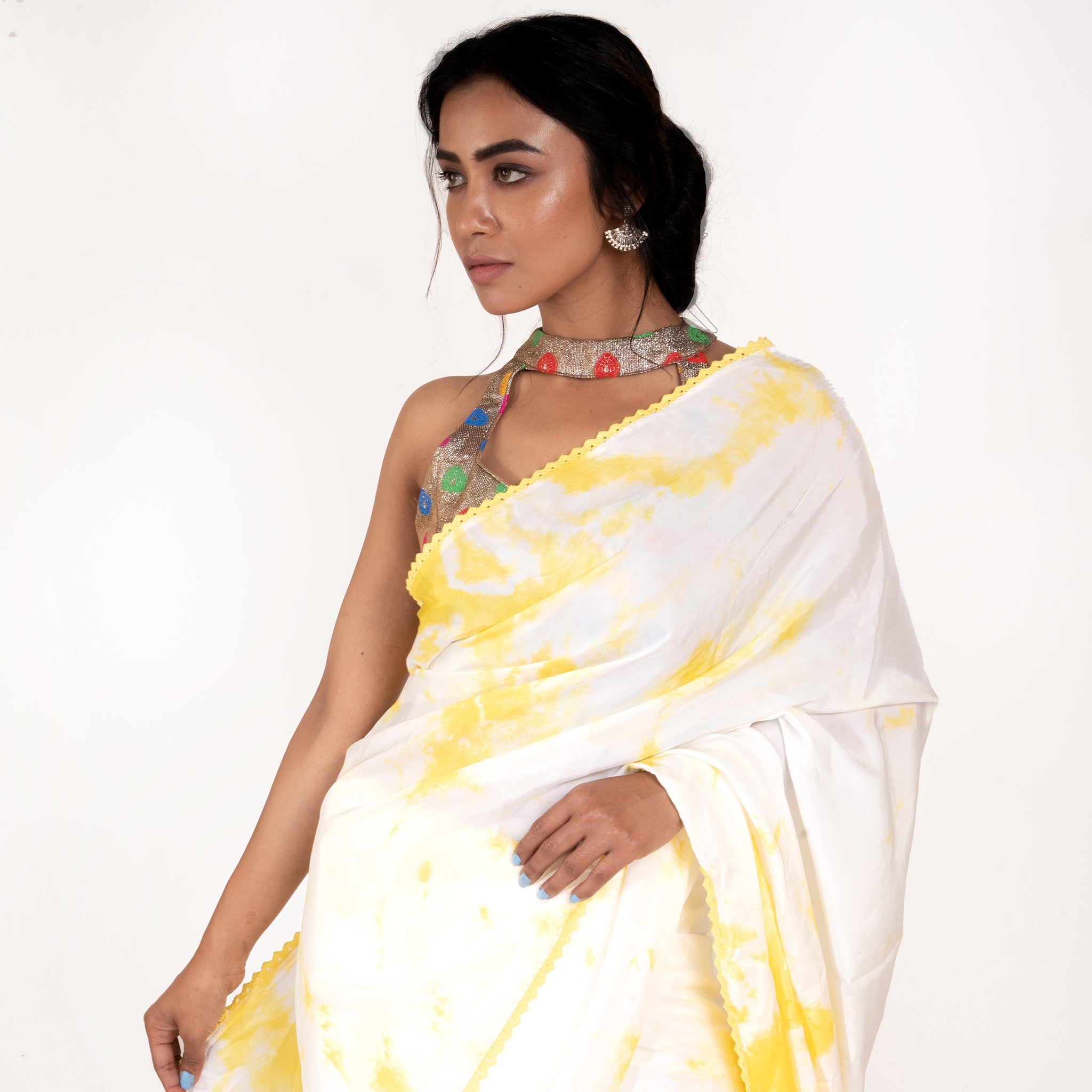 Women's White And Yellow Tie And Dye Habutai Silk Saree With Cotton Lace Border - Boveee