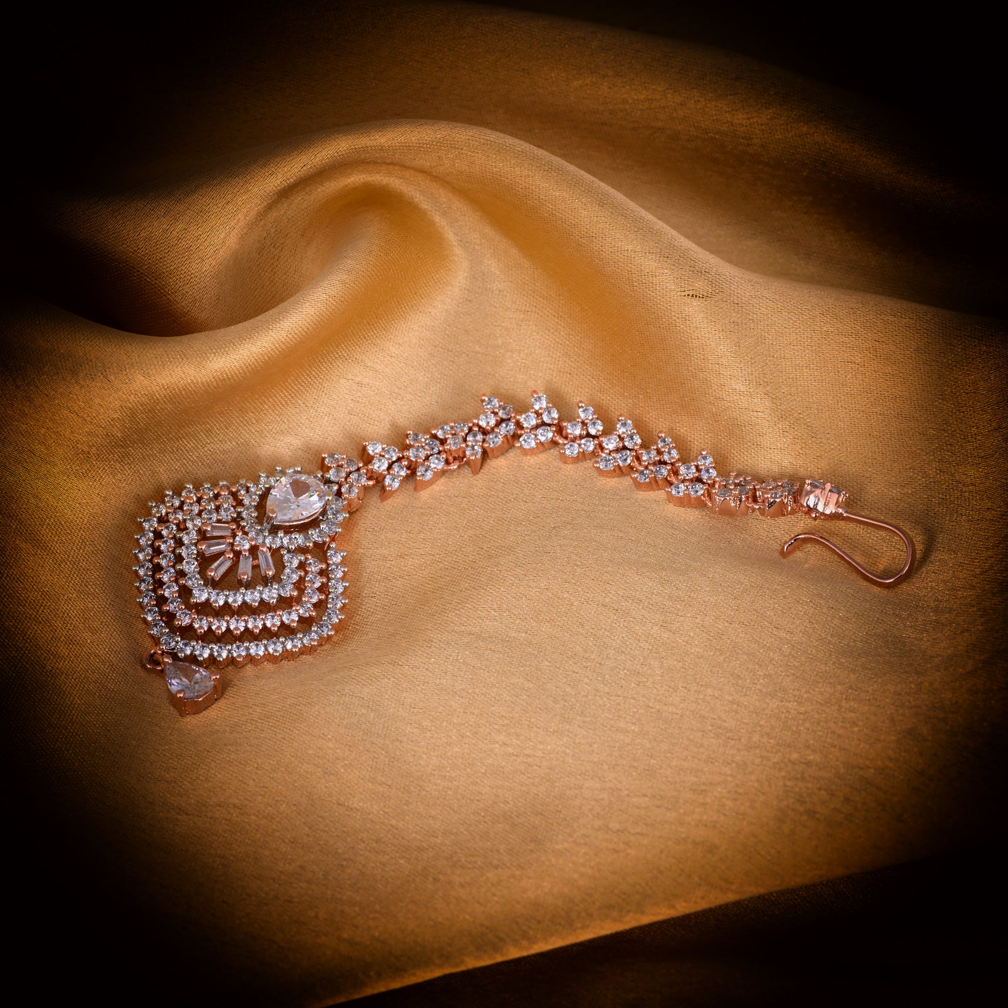 Beautiful Diamond shaped Maang Tikka AD studded Rose Gold plated for Women & Girls - Saraf RS Jewellery