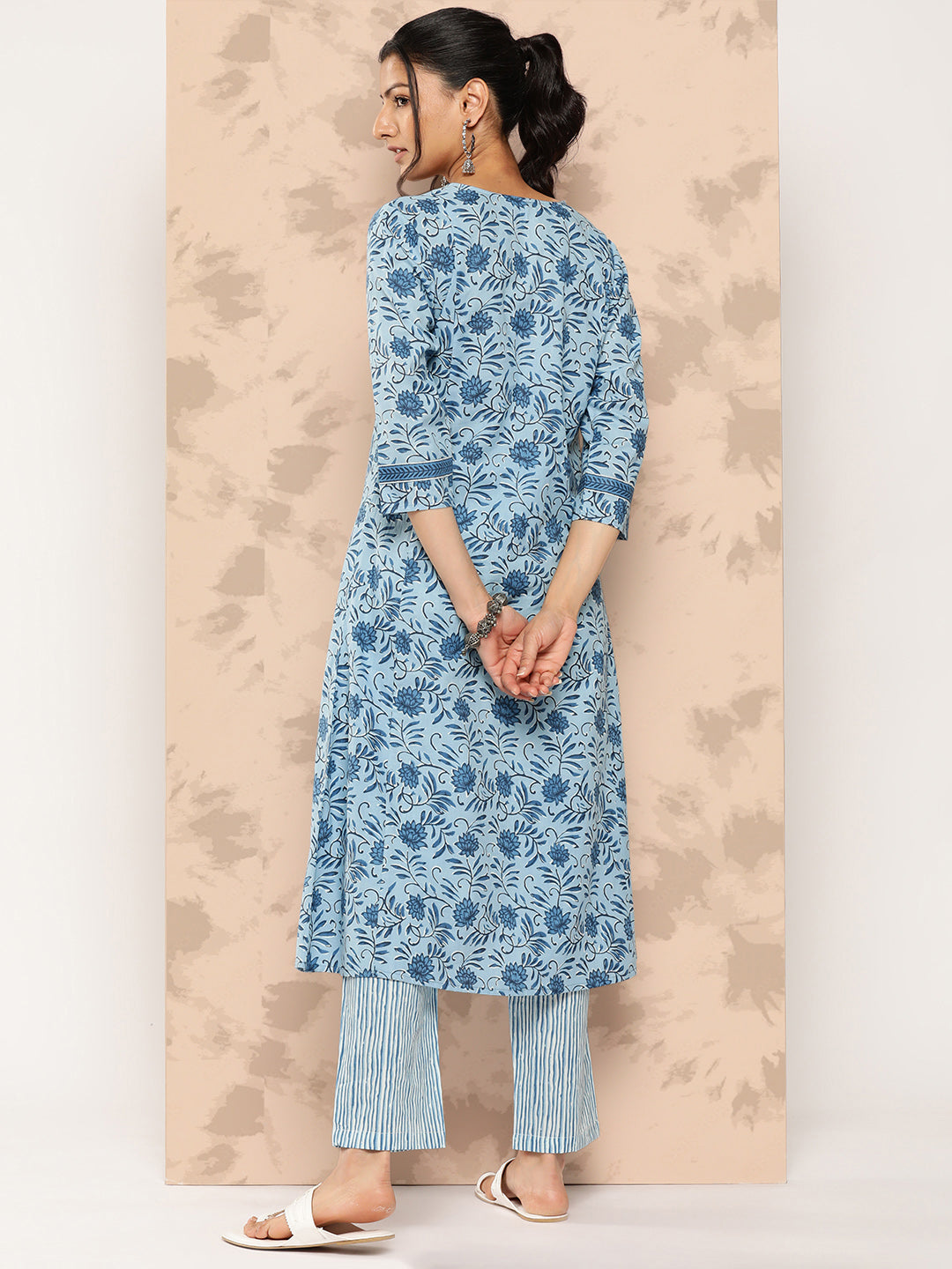 Women's Blue Floral A-Line Kurta Trouser Set - Yufta