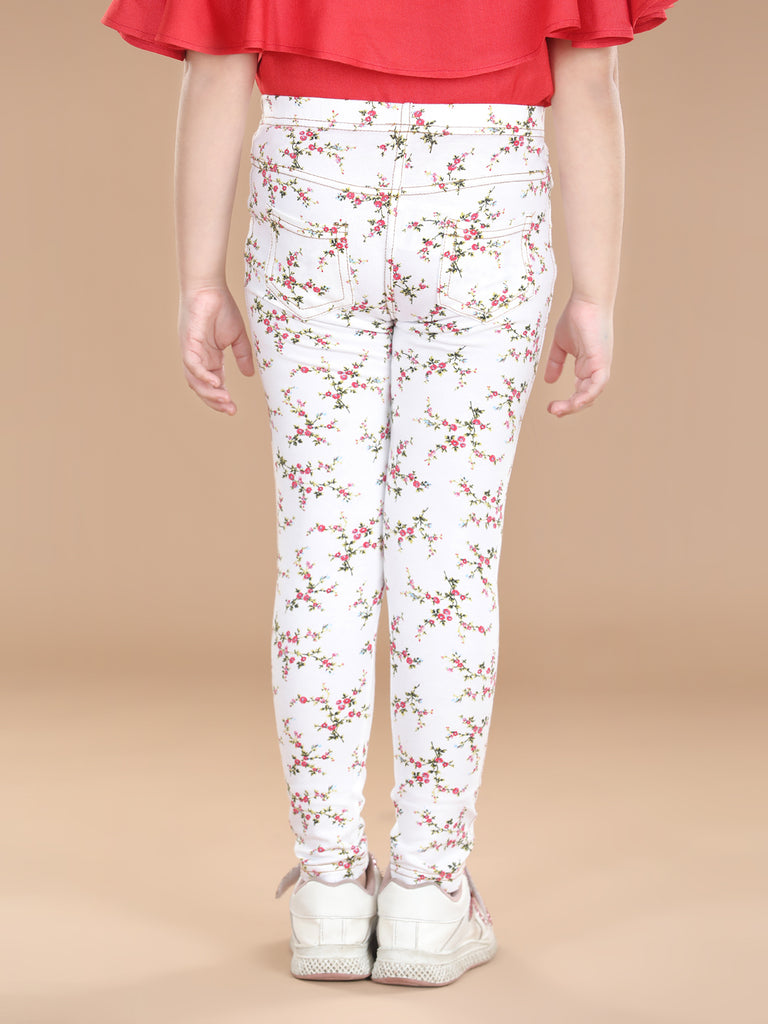 Color_Cream & Red