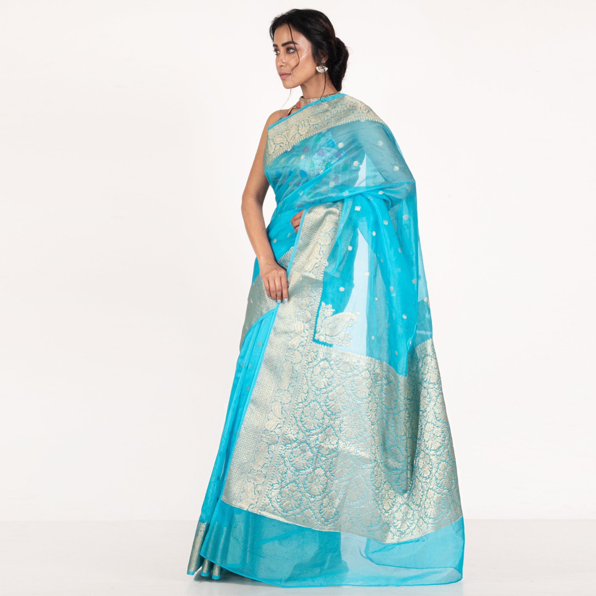 Women's Turquoise Blue Kora Organza Banarasi Silk Saree With Golden Border And Woven Pallu - Boveee