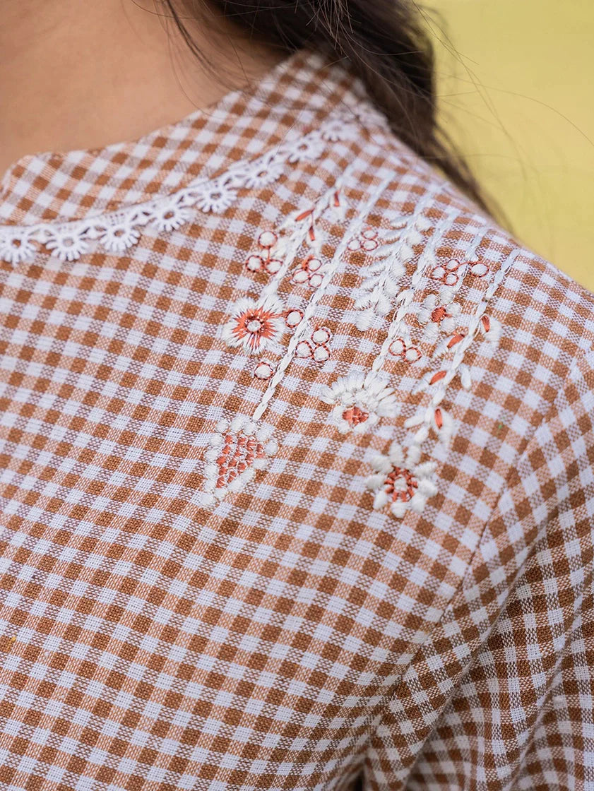 Color_Brown