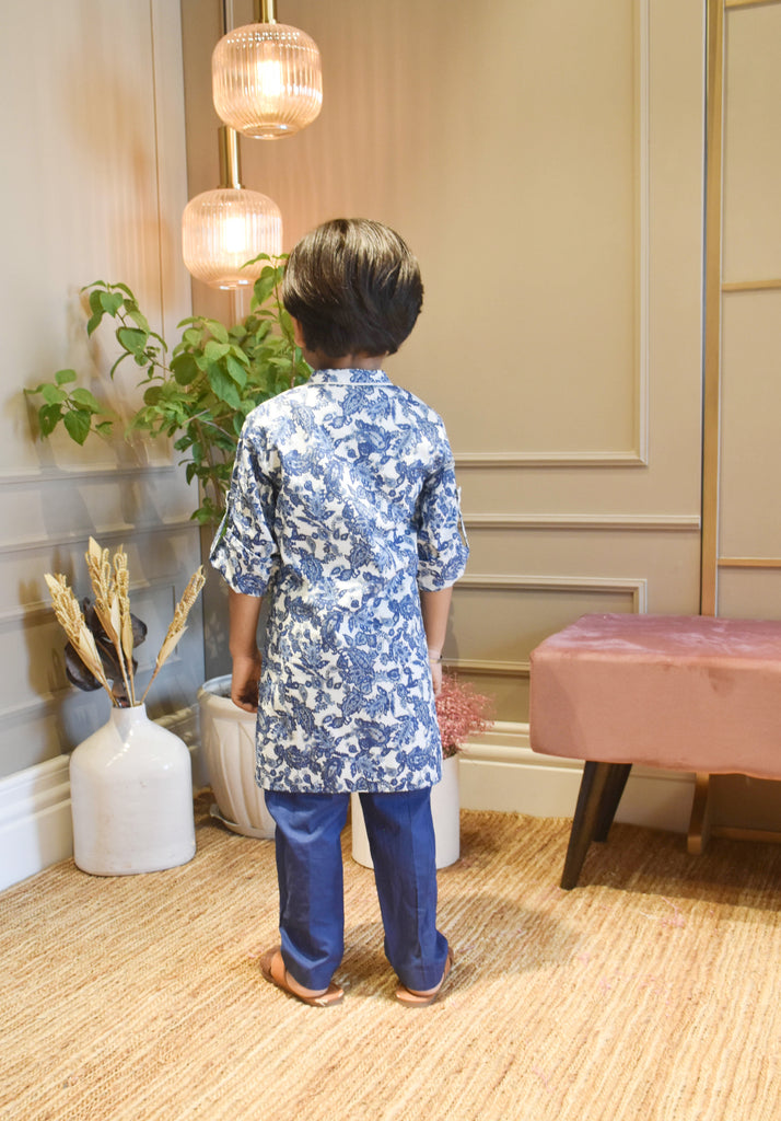 Boy's Blue Cotton Print Kurta And Blue Pant