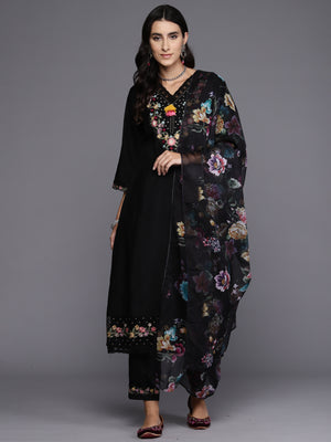 Color_Black
