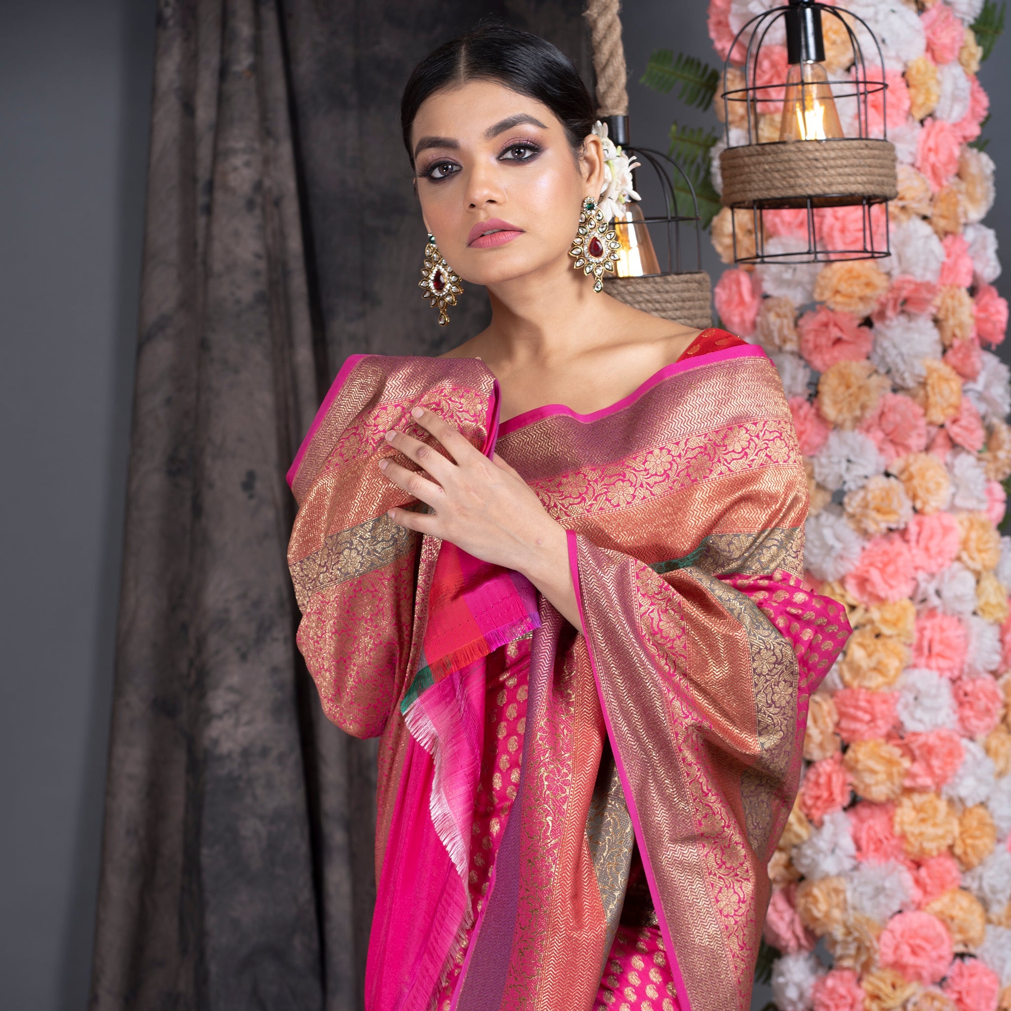 Women's Pink Silk Brocade Banarasi Saree With Multicolor Zari Woven Border - Boveee