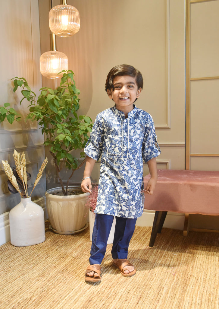 Boy's Blue Cotton Print Kurta And Blue Pant
