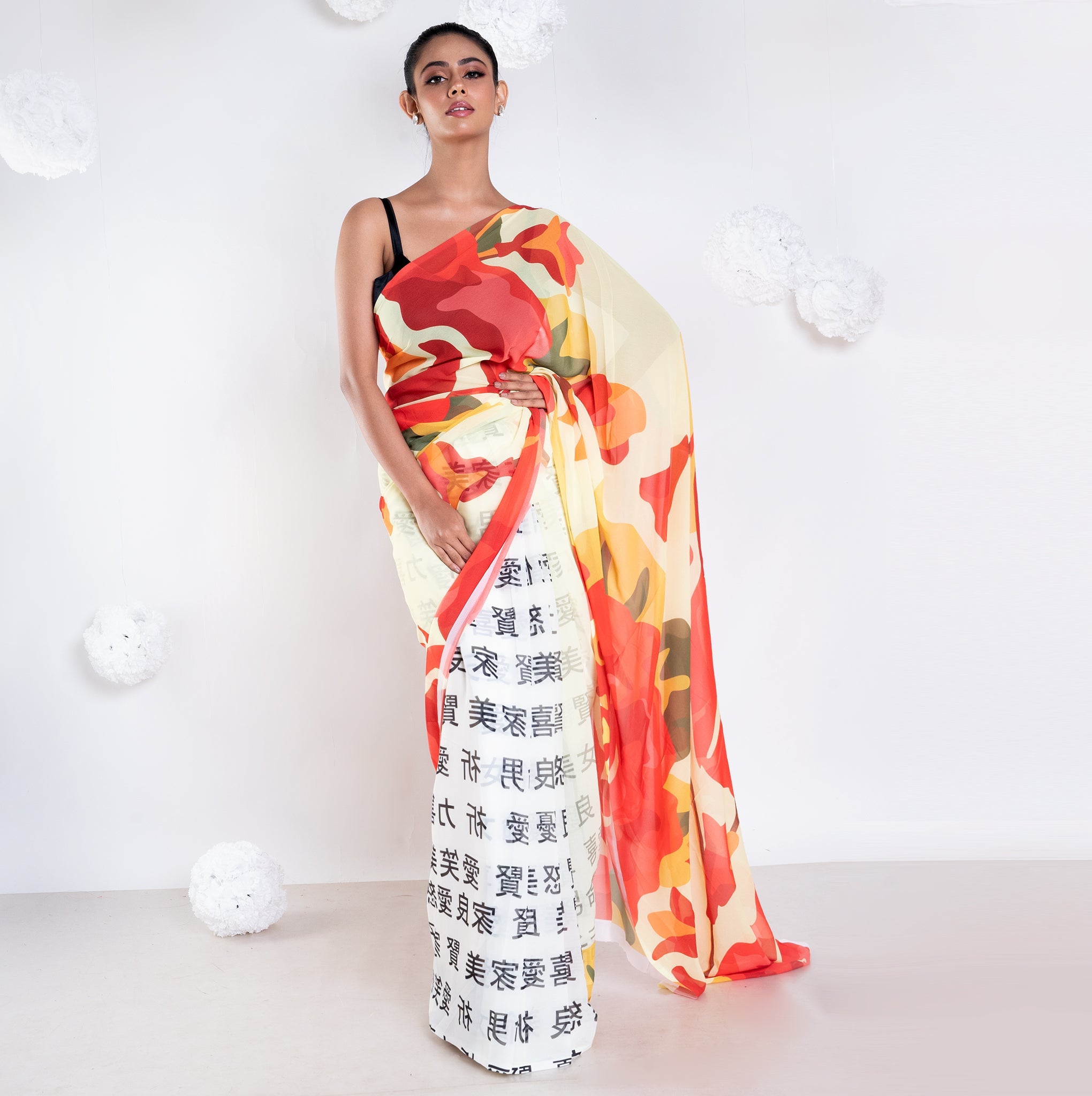 Women's Sephore Georgette Digital Printed  Saree In Ivory Color