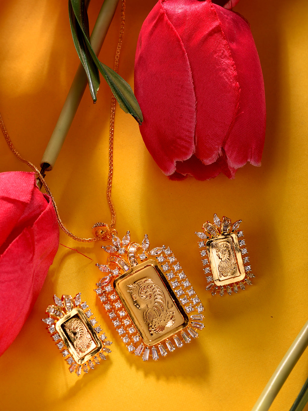 Women's Gold Plated Minimal Earring Locket Jewellery Set - Saraf Rs Jewellery