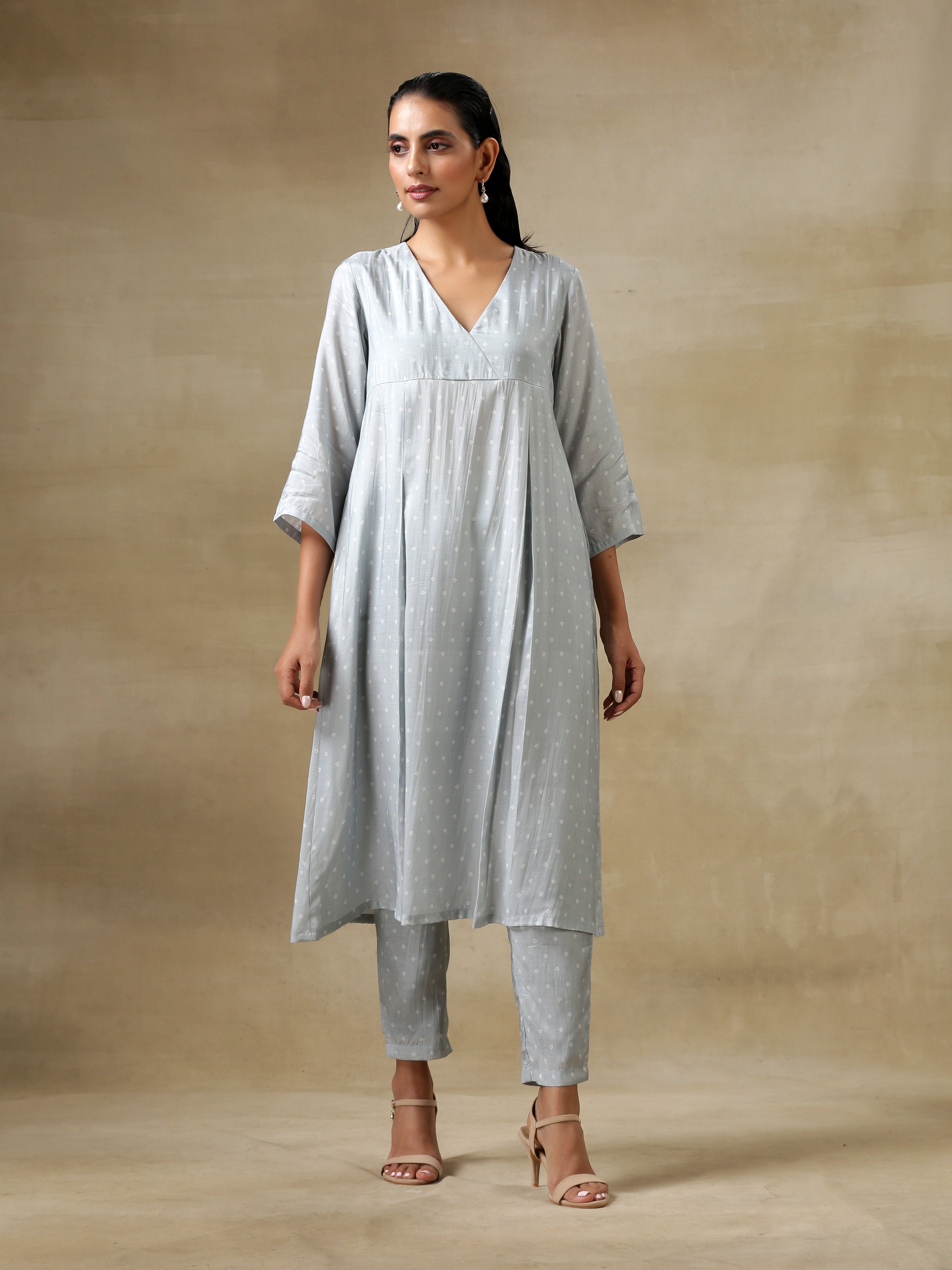 Color_Grey