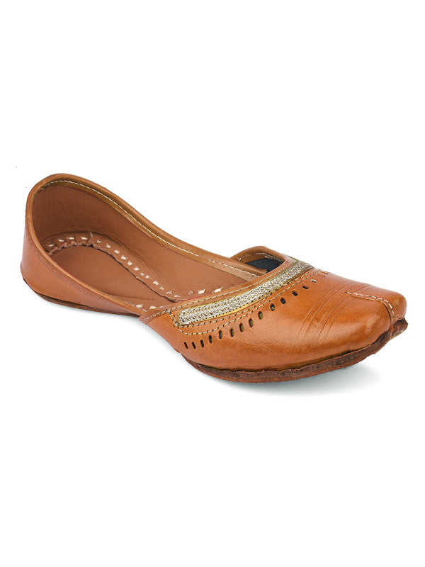 Women's Brown Leather Embroidered Indian Handcrafted Ethnic Footwear