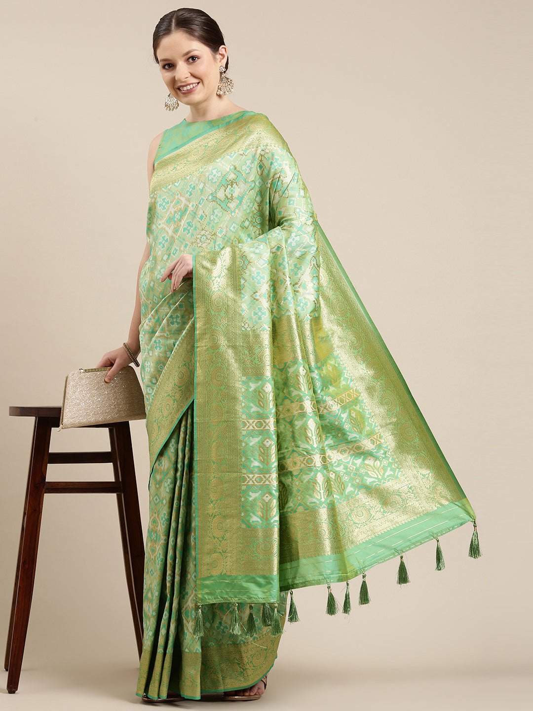 Women's Green & Golden Satin Paisley Zari Woven Banarasi Saree - Royal Dwells