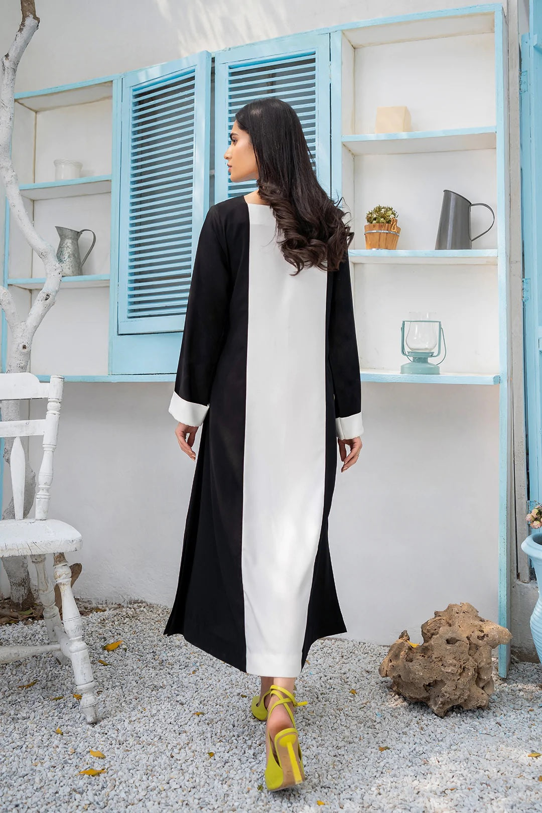Women's Simplistic Black And White Rayon Kurti Top - Rangnaari