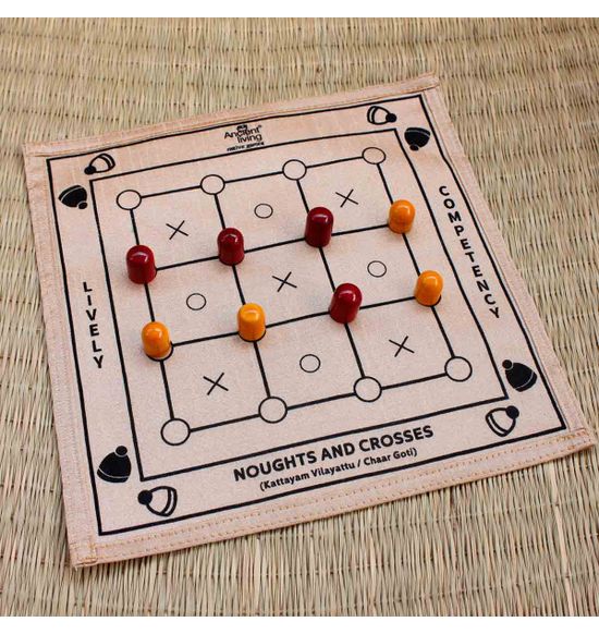 Noughts and Crosses Board Game in Raw Silk