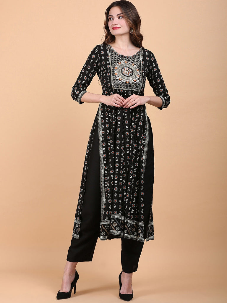 Women's Ethnic Motif Printed Thread Work High Slit Straight Kurta With Trousers & Dupatta