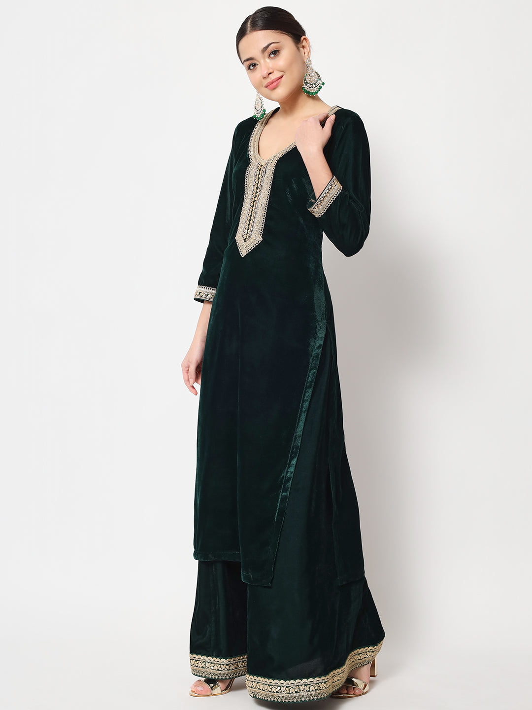 Women's Delicate Green Velvet Kurti With Flared Palazzo