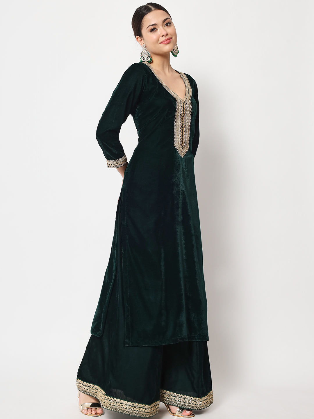 Women's Delicate Green Velvet Kurti With Flared Palazzo