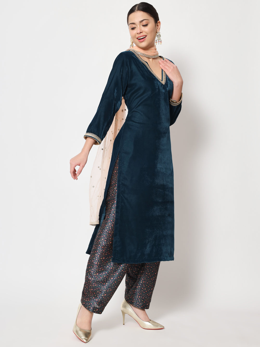 Women's Sweet Turquoise Velvet Straight Kurti With Printed Salwar And Dupatta - Anokherang