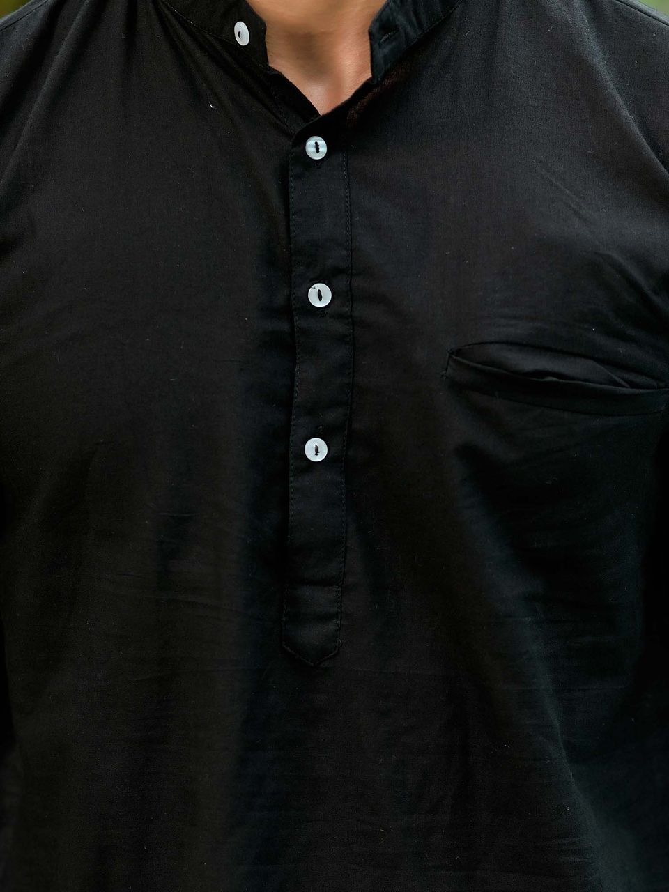Men's Black Embroidered Cotton Kurta - Hatheli