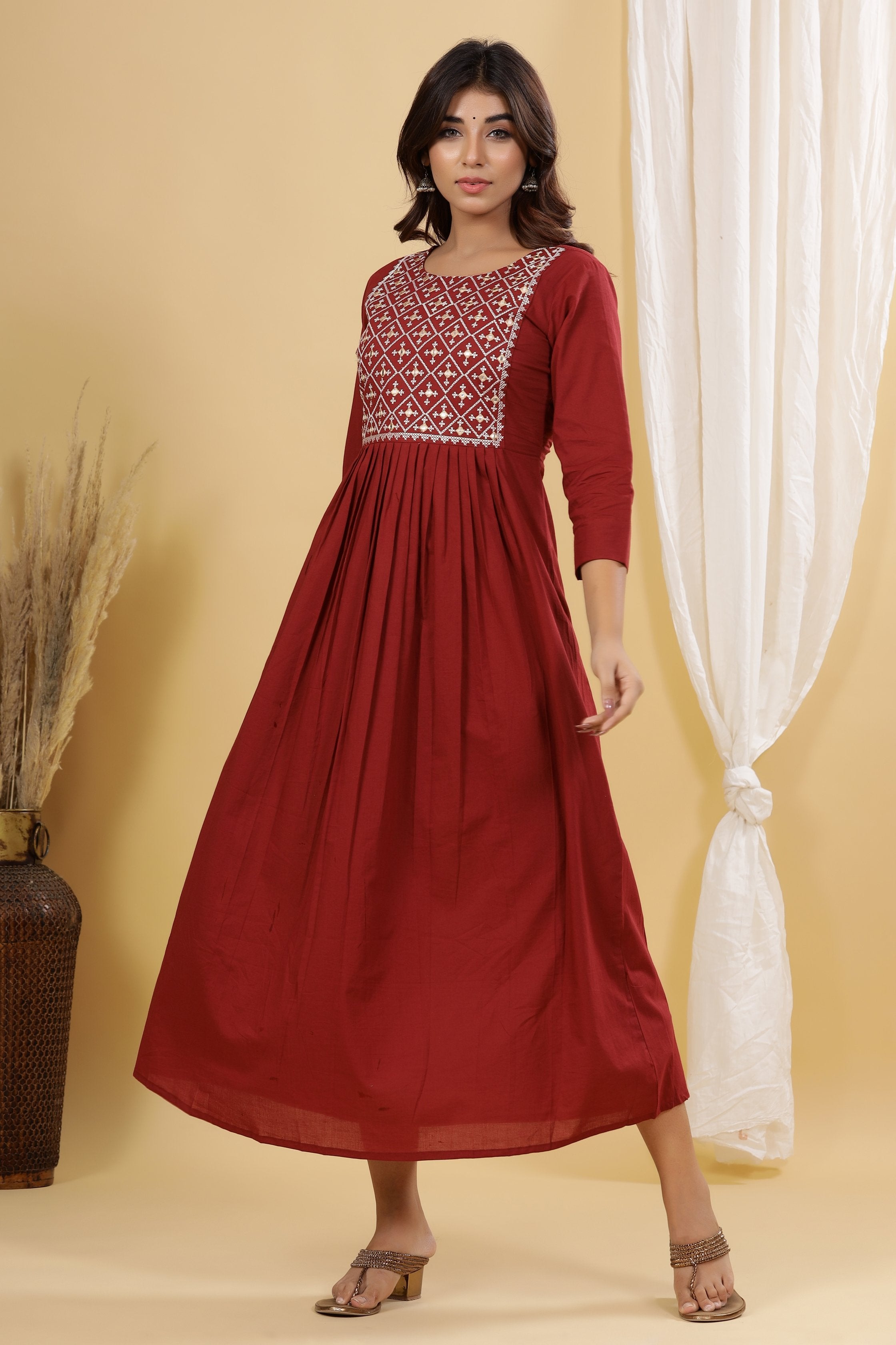 Women's Maroon Solid Embroidered Dress - Yufta