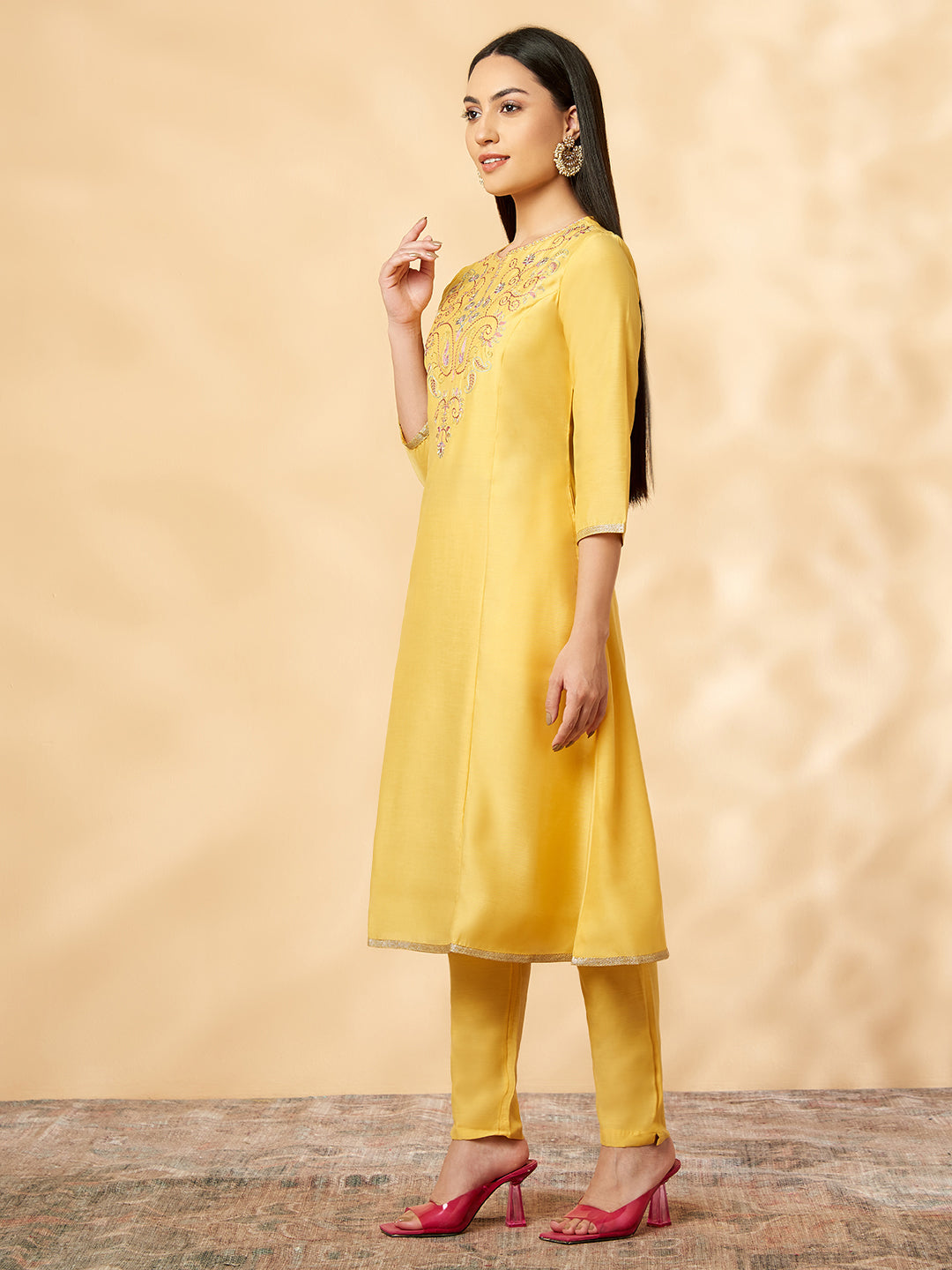 Women's Yellow Embroidered Kurta Set - IMARA