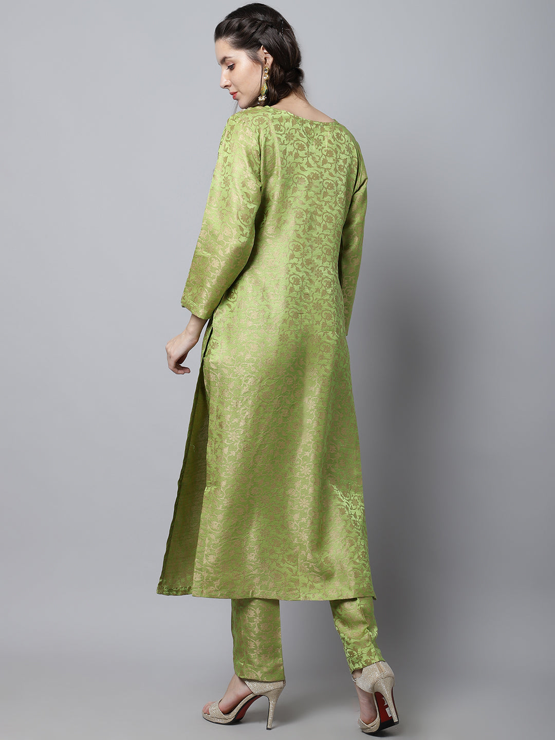 Women's Maharani Green Embroidered Kurti With Straight Pants - Anokherang