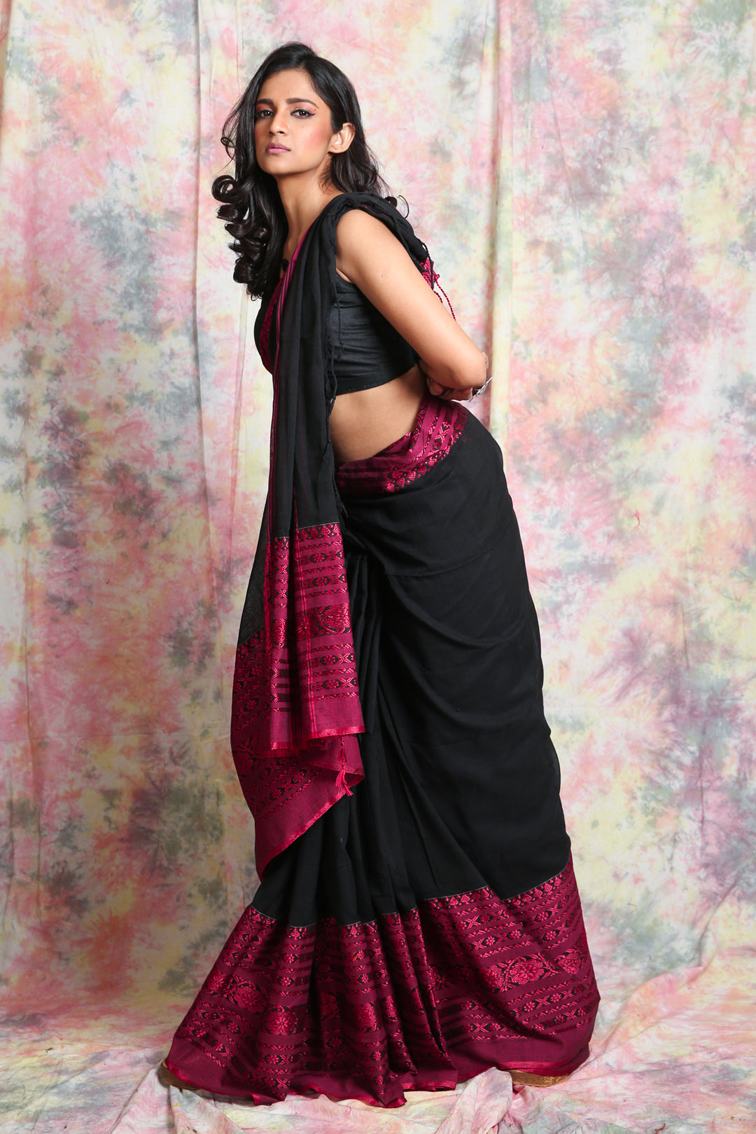 Women's Black Begampuri  Cotton Saree With  Skirt Border - In Weave Sarees