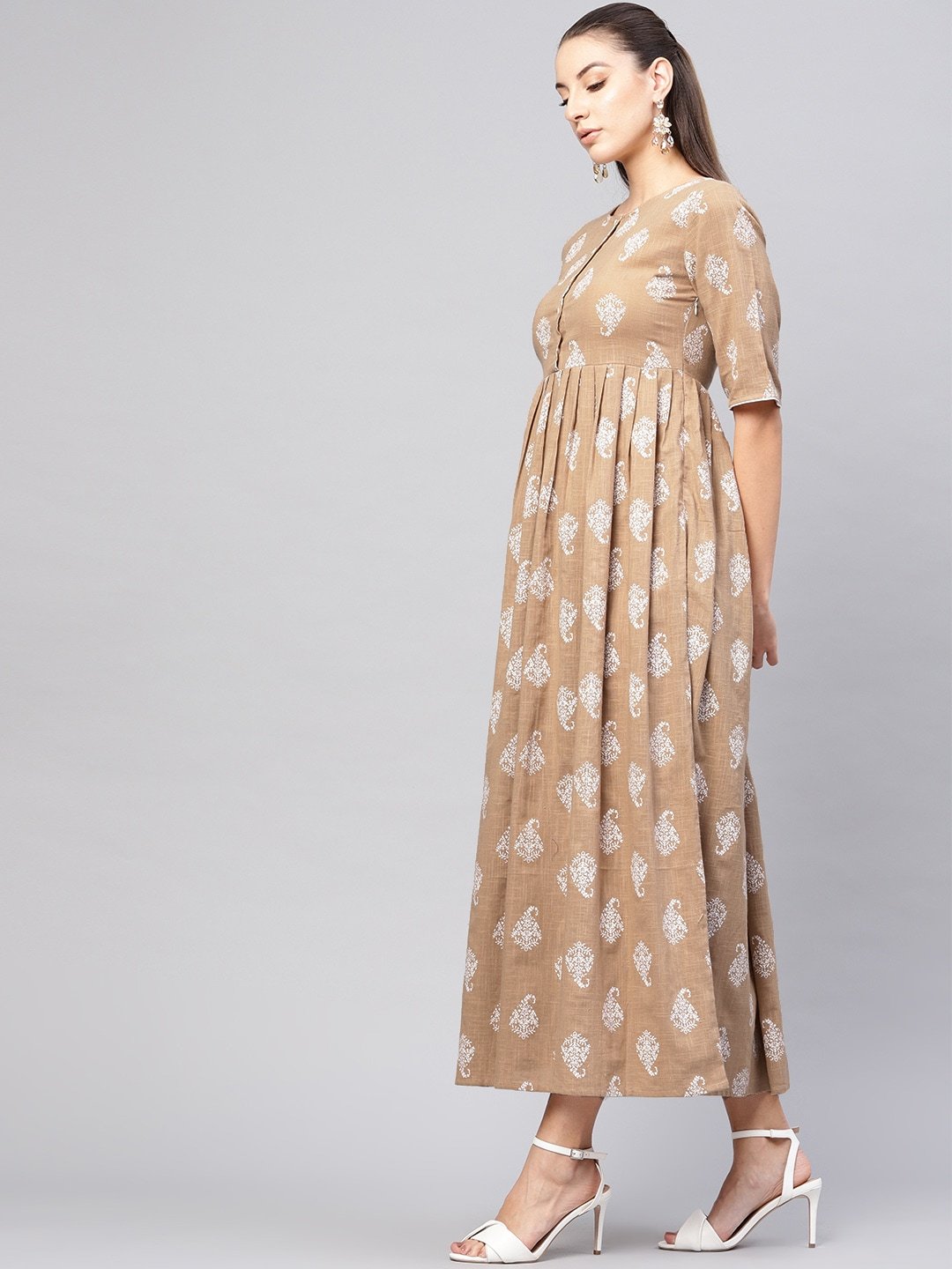 Women's  Beige & White Pleated Khari Print Maxi Dress - AKS