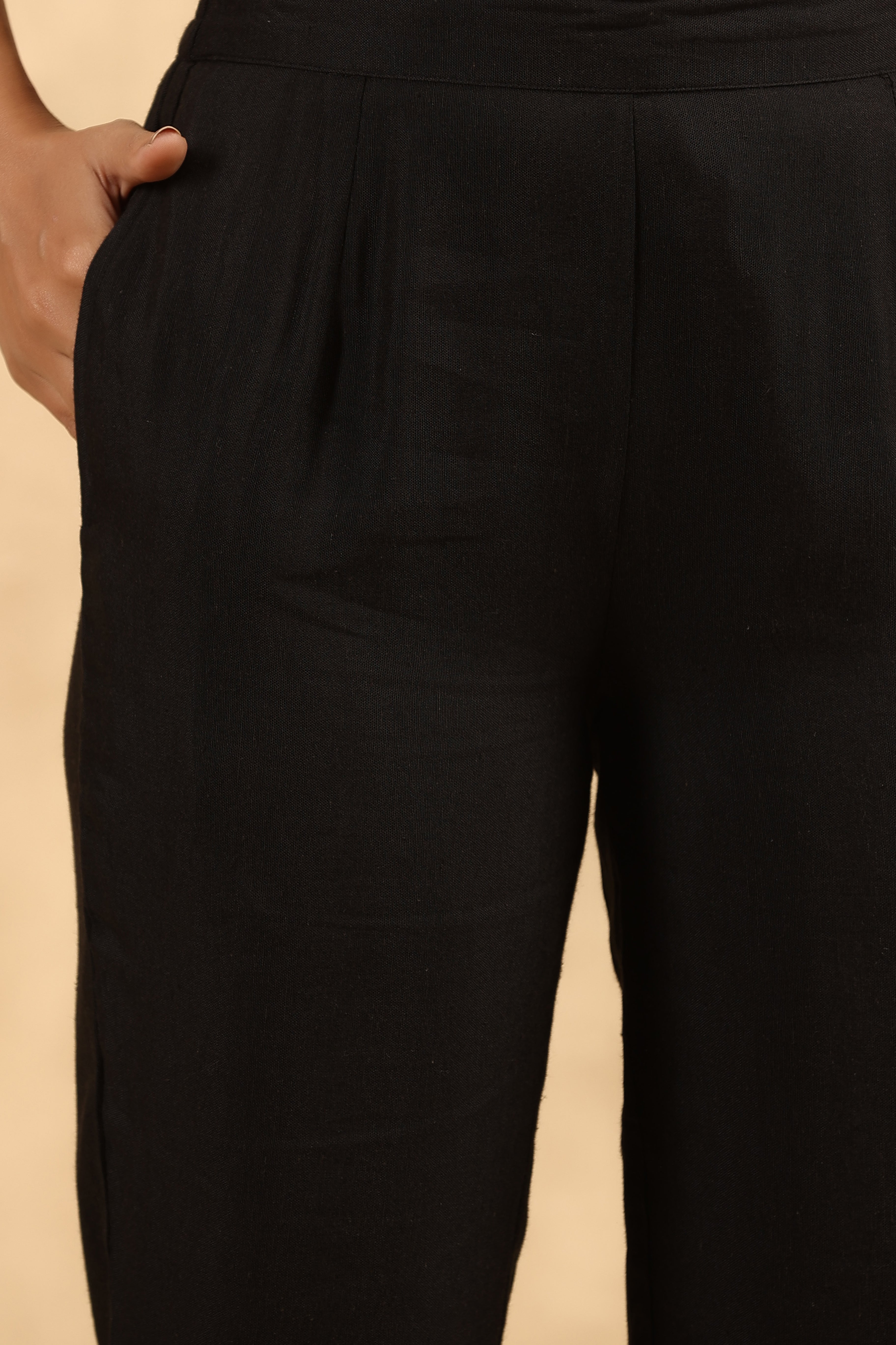 Color_Black
