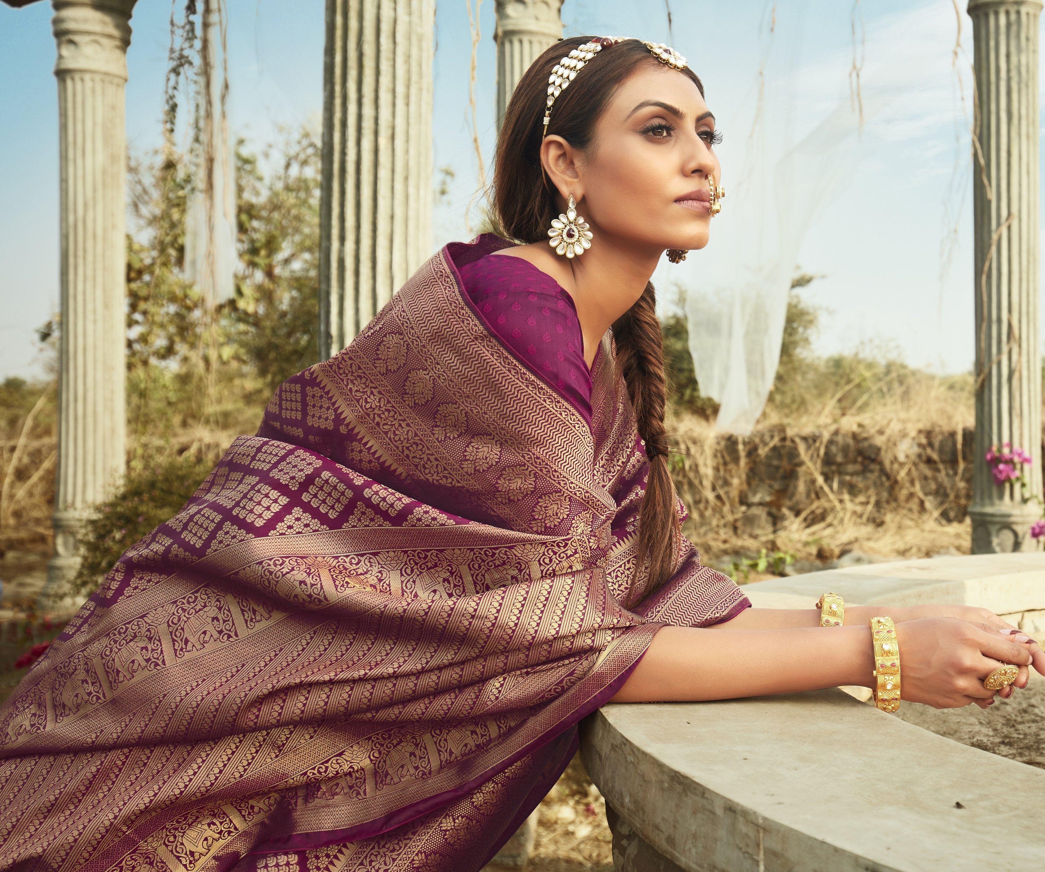 Women's Purple color Banarasi Silk Woven saree - Monjolika