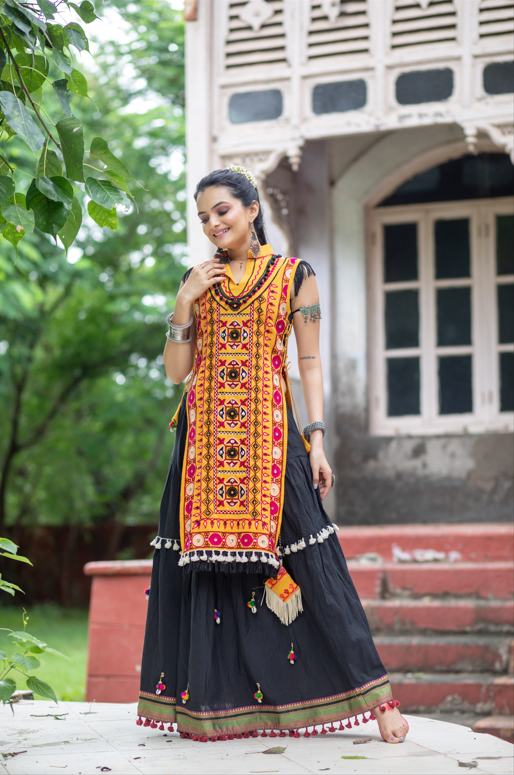 Women's Mustured Yellow Treditional Embroidered Panel Top With Black Daman Flairy Skirt - Mesmora Fashion