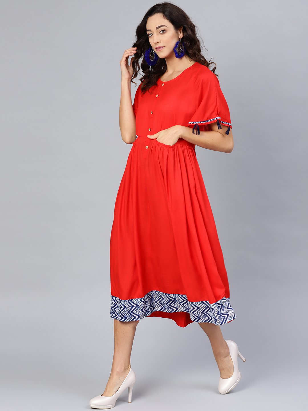 Women's Red Cotton Solid Ballon Sleeve Round Neck Dress - Myshka
