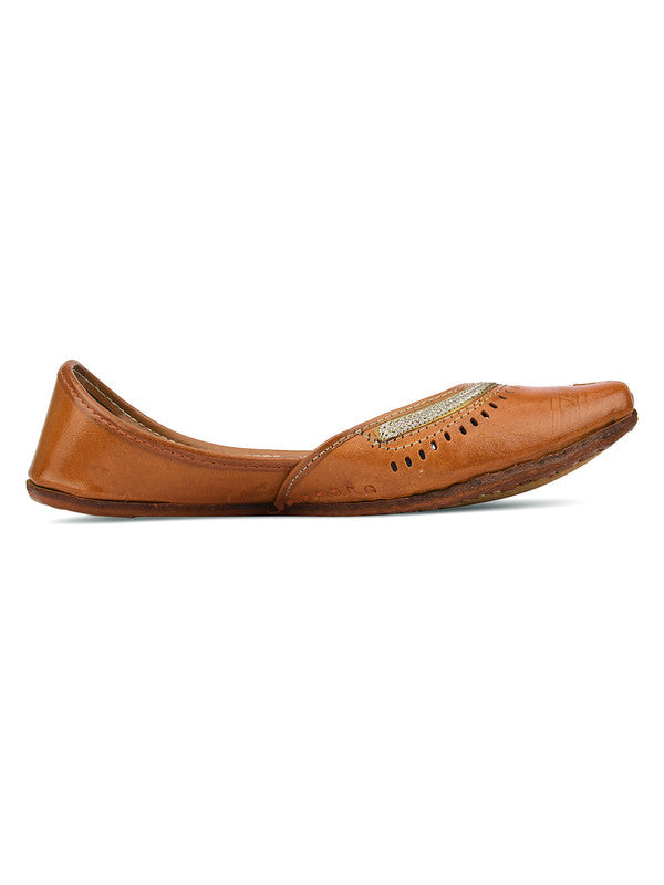 Women's Brown Leather Embroidered Indian Handcrafted Ethnic Footwear